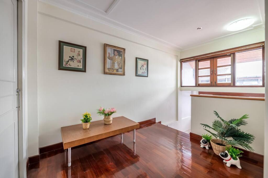 AT NANA ,4BR,4R,Nana BTS,10MintoSiam Banguecoque Exterior foto